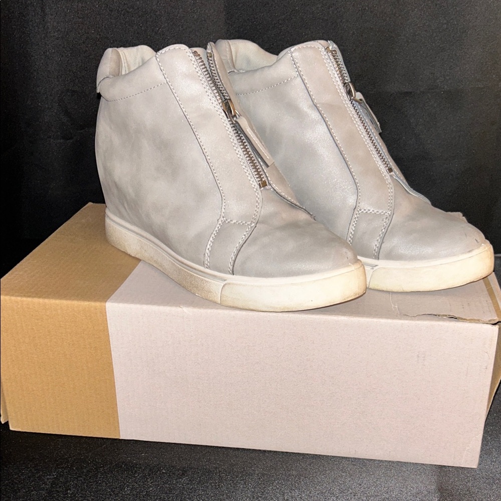 Maurices Light Gray Wedge Sneakers